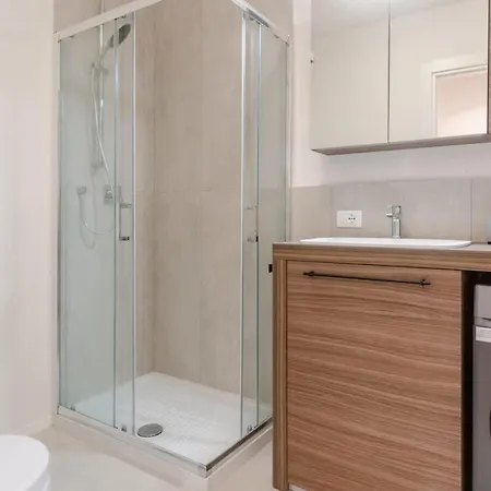 Appartement Center Retreat Private With Shared Bath